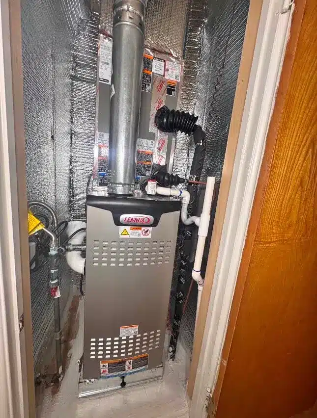 New Lennox gas furnace installed in Lake in the Hills IL (McHenry County)